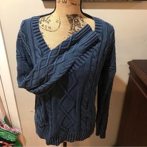 ▪️Feel the Piece Sweater by Terre Jacobs